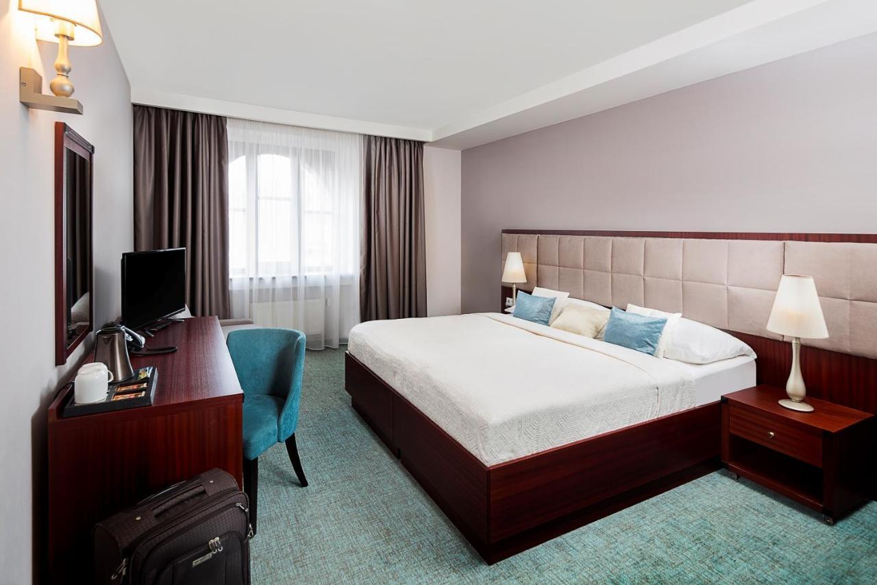 רוז'ומברוק Hotel Kultura מראה חיצוני תמונה
