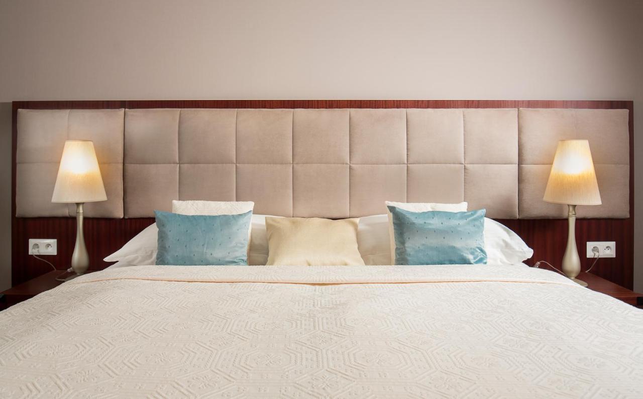 רוז'ומברוק Hotel Kultura מראה חיצוני תמונה