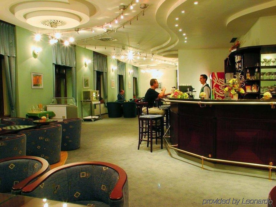 רוז'ומברוק Hotel Kultura מסעדה תמונה